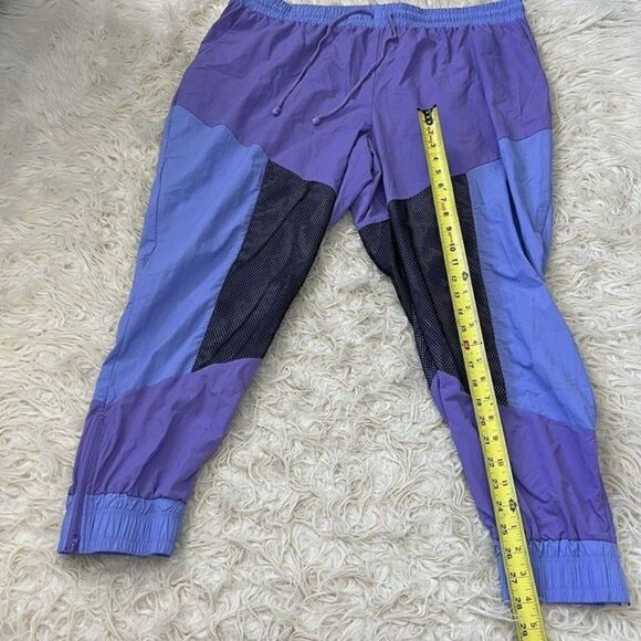 Ashro Womens Plus Size Retro Purple Mesh Nylon Active Lounge Pant and Jacket Set - Picture 12 of 12